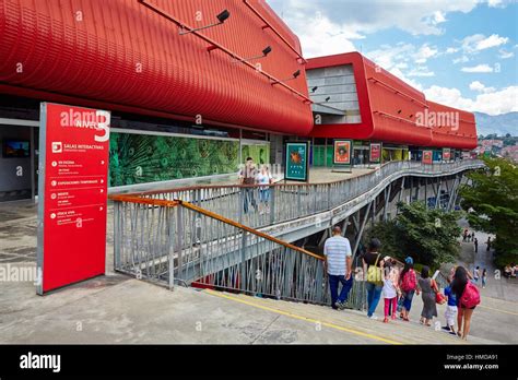 Parque Explora! Uma Jornada Interativa Através da Ciência e Tecnologia em Medellín