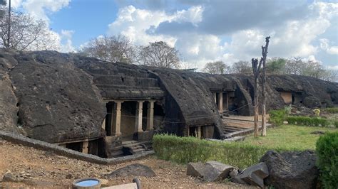 Mahakali Caves: Uma Jornada Espiritual Através do Tempo em Mumbai!