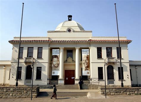  O Museu Nelson Mandela: Uma Jornada Inspiradora através da História e da Justiça!