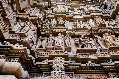 O Templo de Khajuraho: Uma Celebração da Arte e Erotismo!